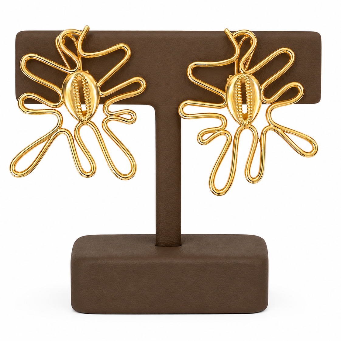 LIA COWRIE STATEMENT EARRINGS