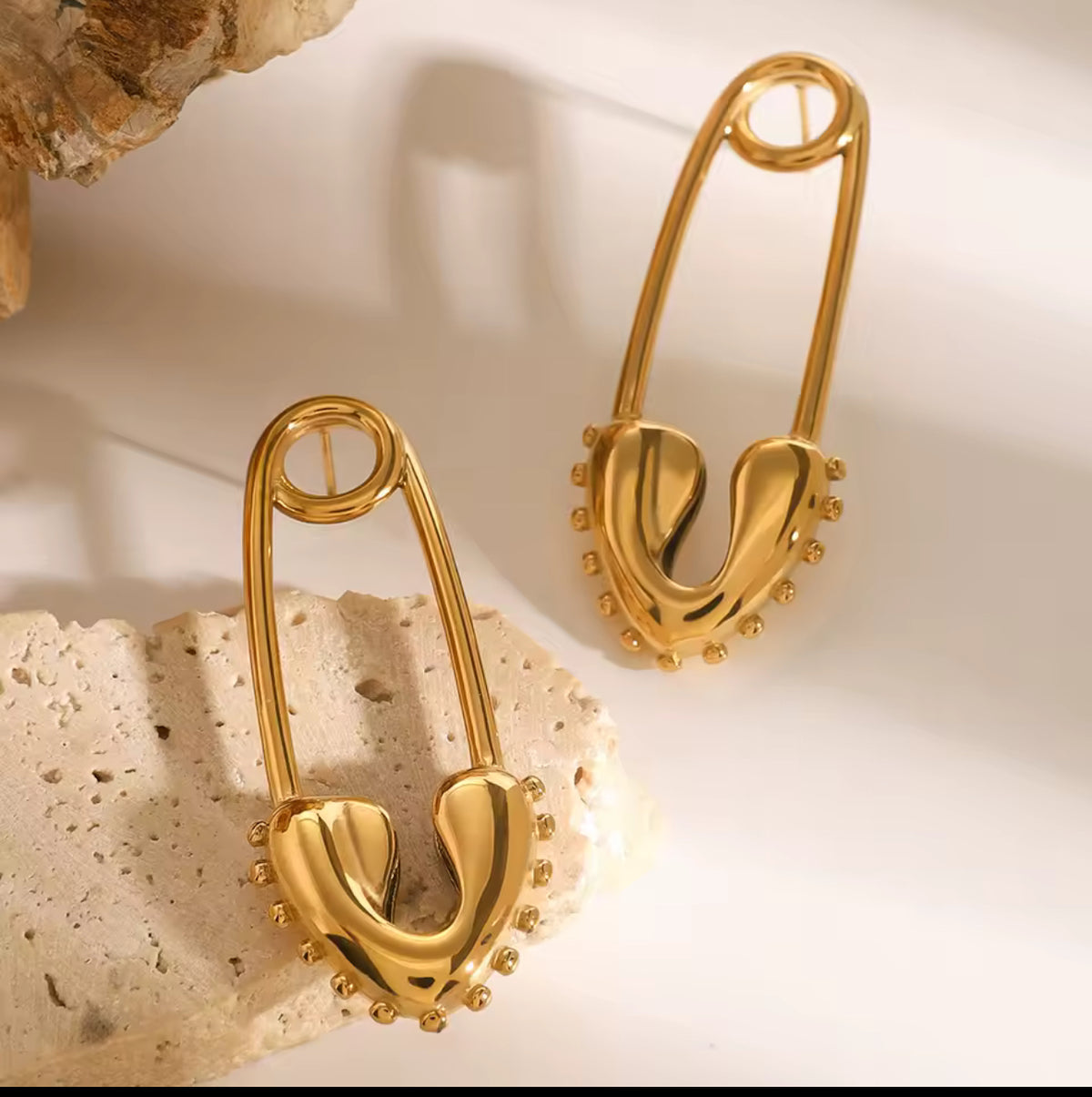 AURELLE PIN DROP EARRINGS