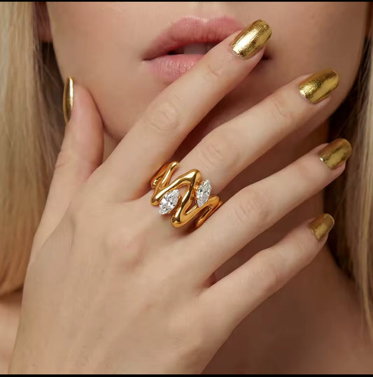 AMANI WAVE CRYSTAL RING