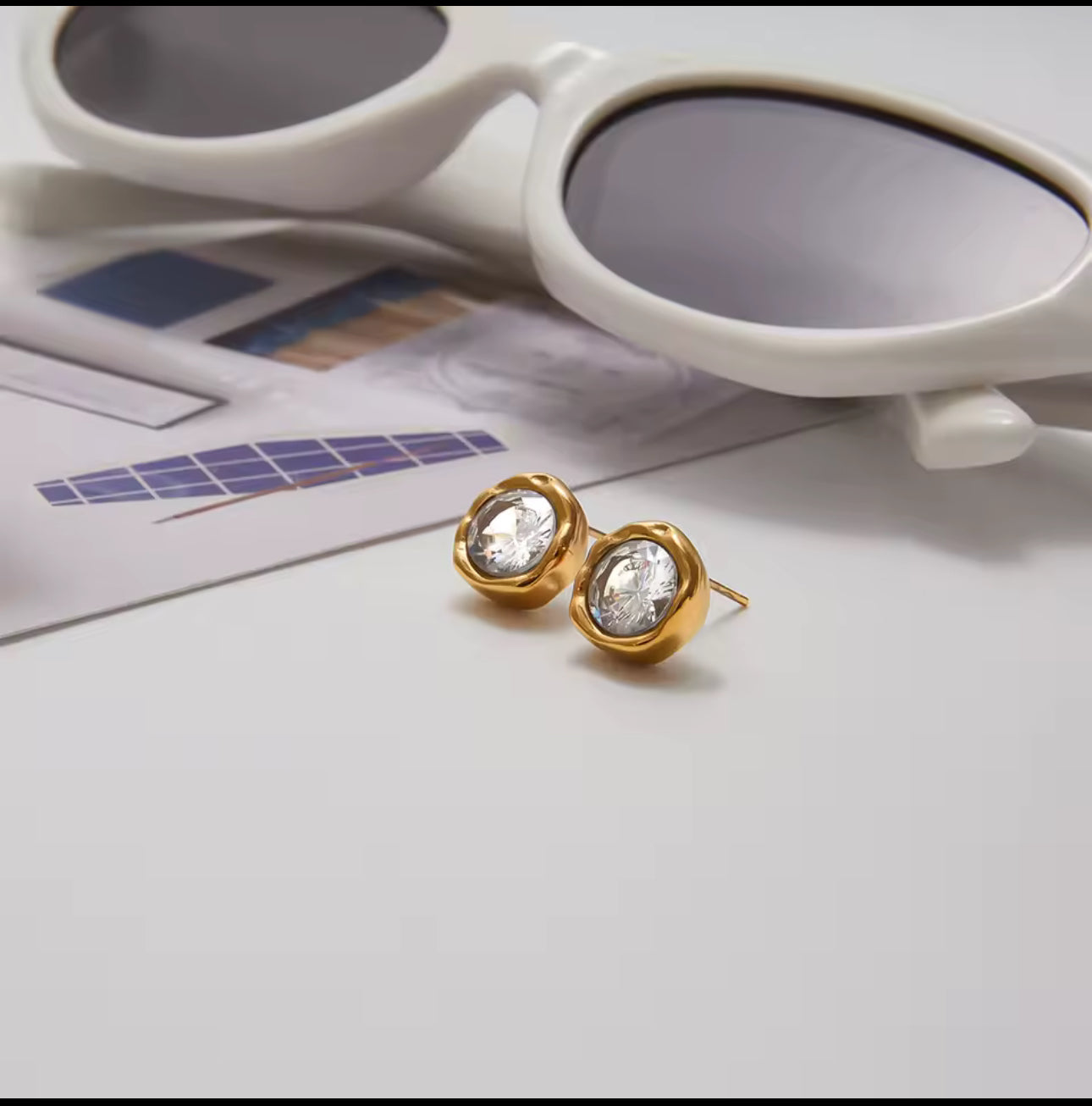 BRIT CRYSTAL EARRINGS