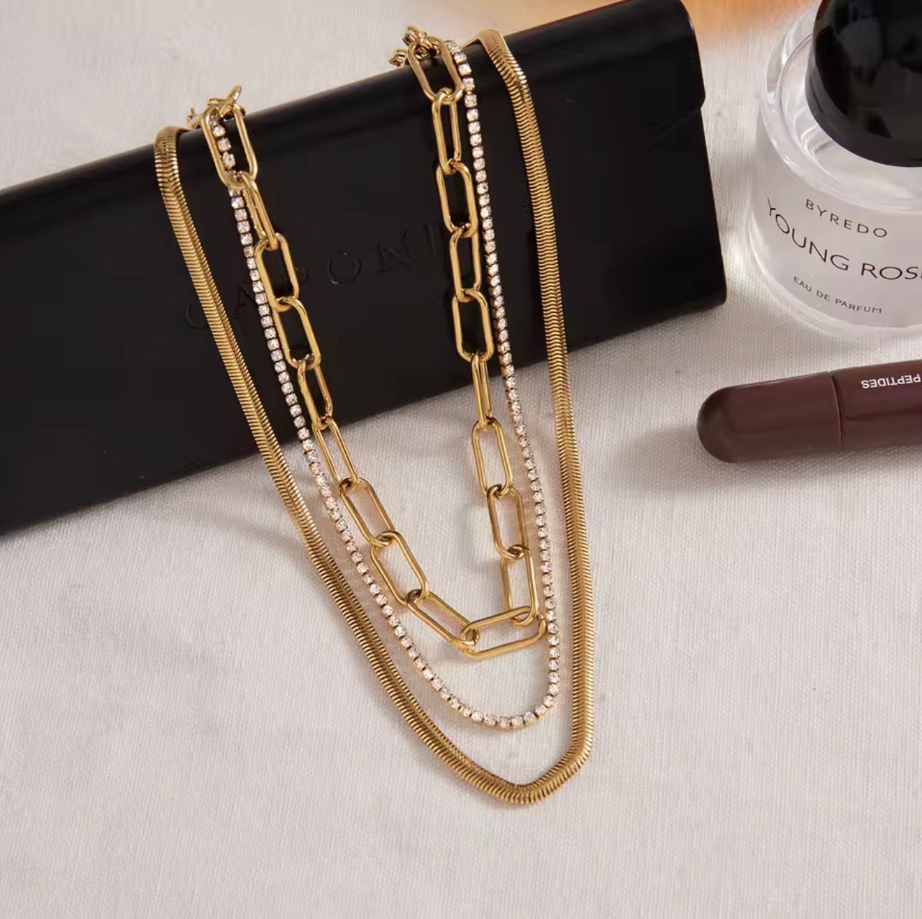 CARRIE LAYERED NECKLACE