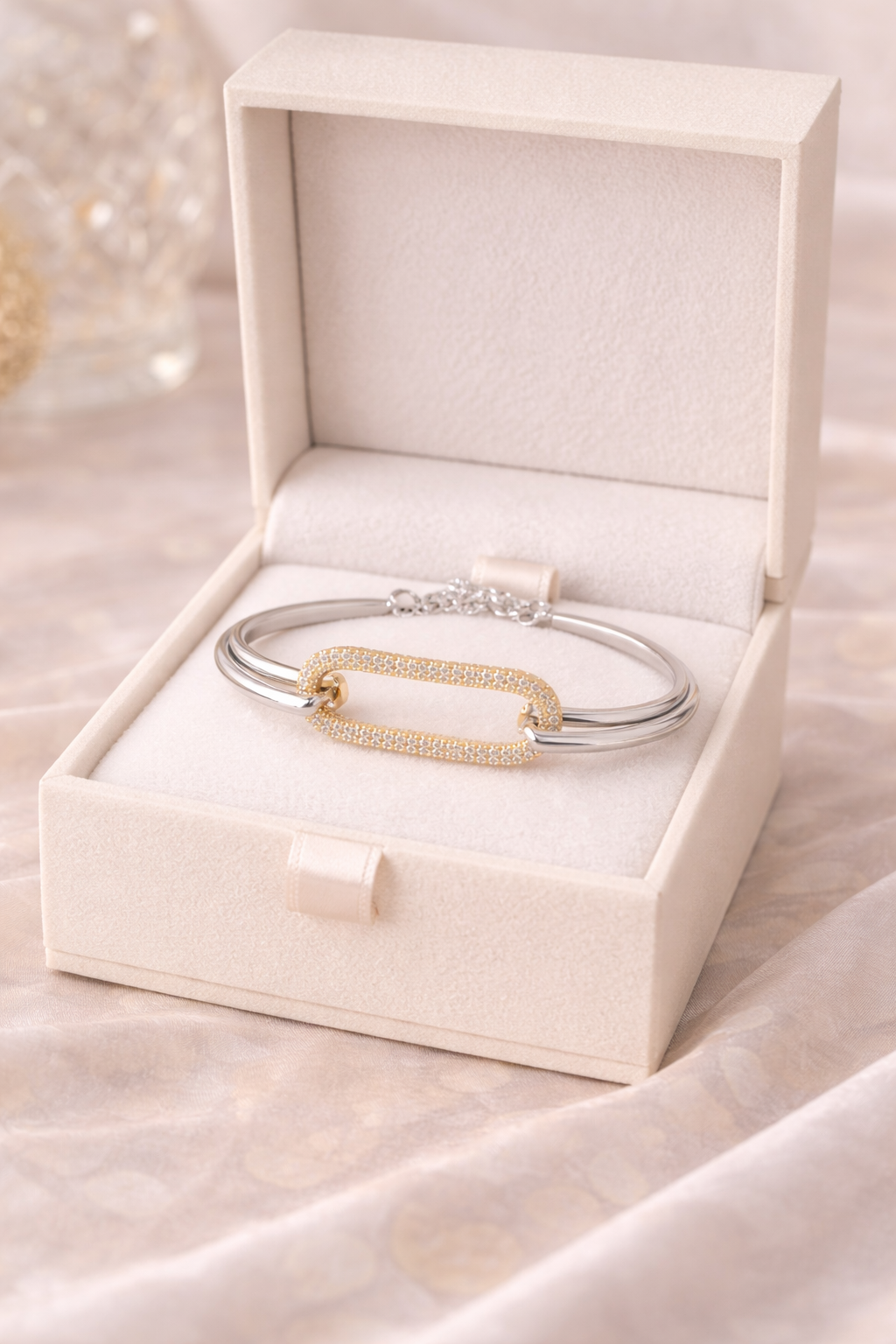 LUMIERE LINK CRYSTAL BRACELET