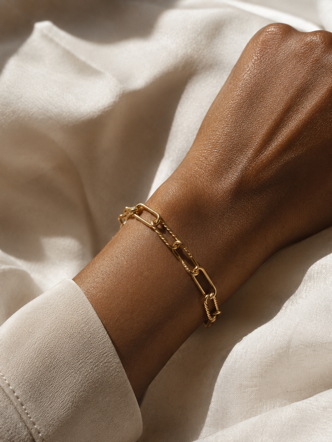 MILA LINK BRACELET
