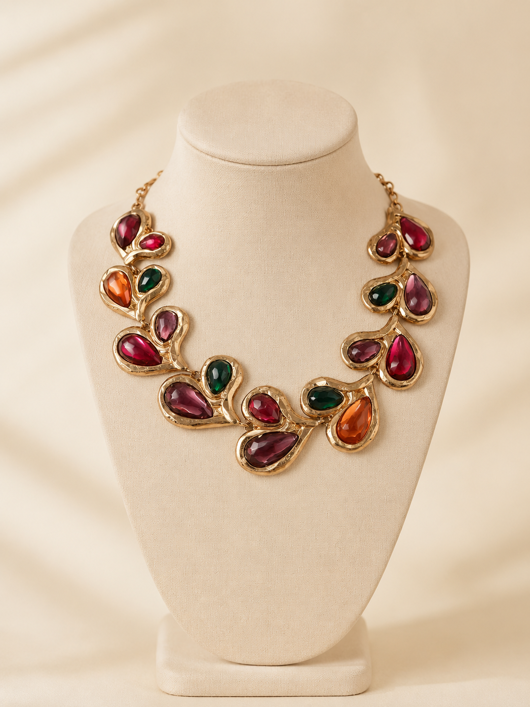 ABBY STATEMENT NECKLACE