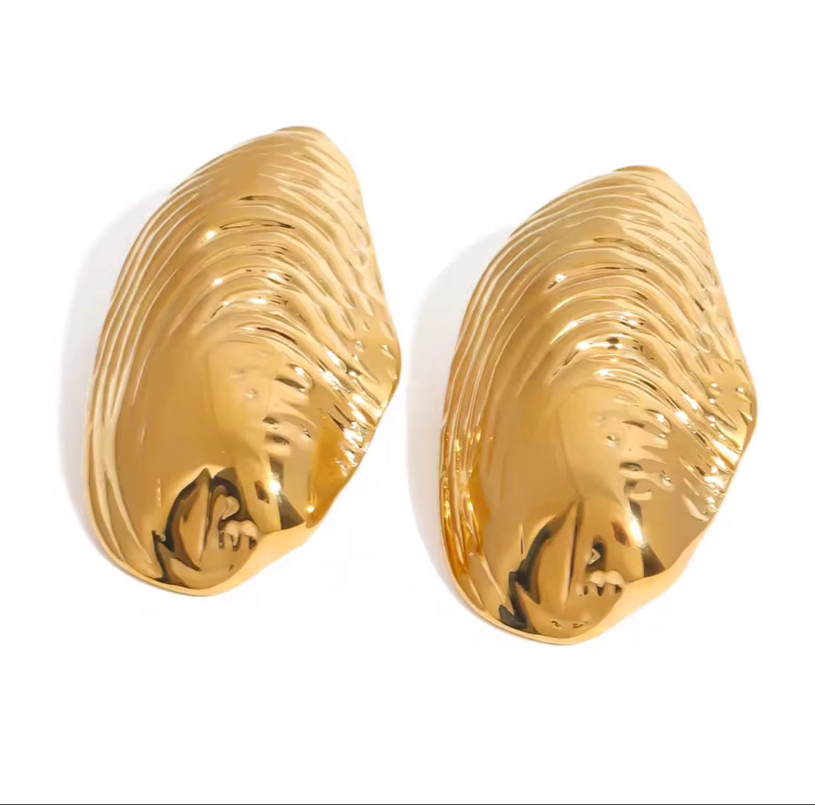 SOLEIA SCULPTED EARRINGS
