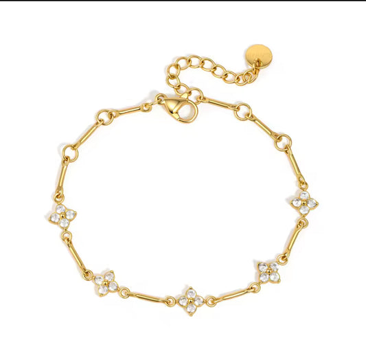 FLEURINE CRYSTAL BRACELET
