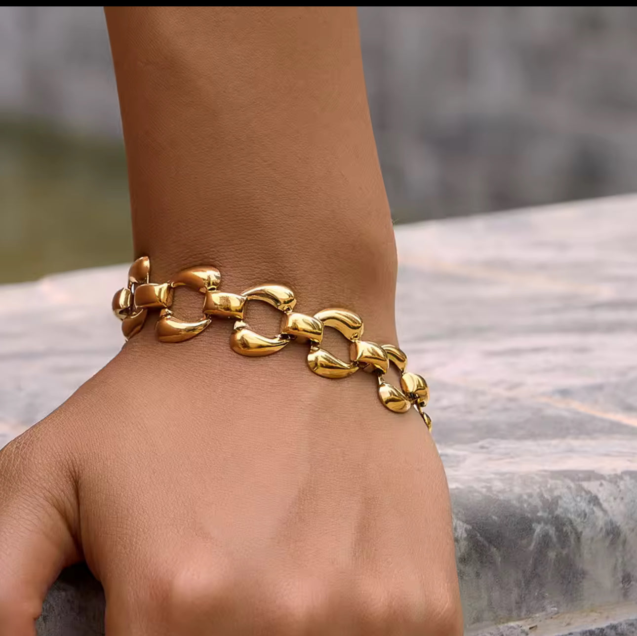MARISOL LINK NECKLACE AND BRACELET SET