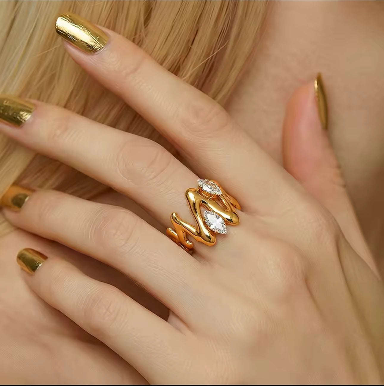 AMANI WAVE CRYSTAL RING