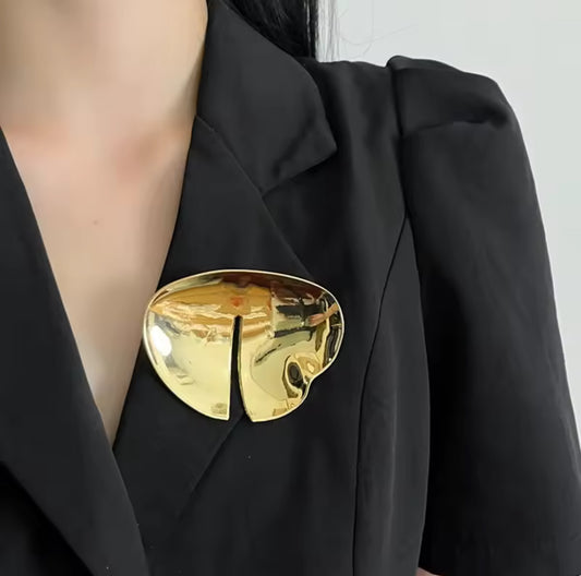 SCULPTED FORM STATEMENT BROOCH