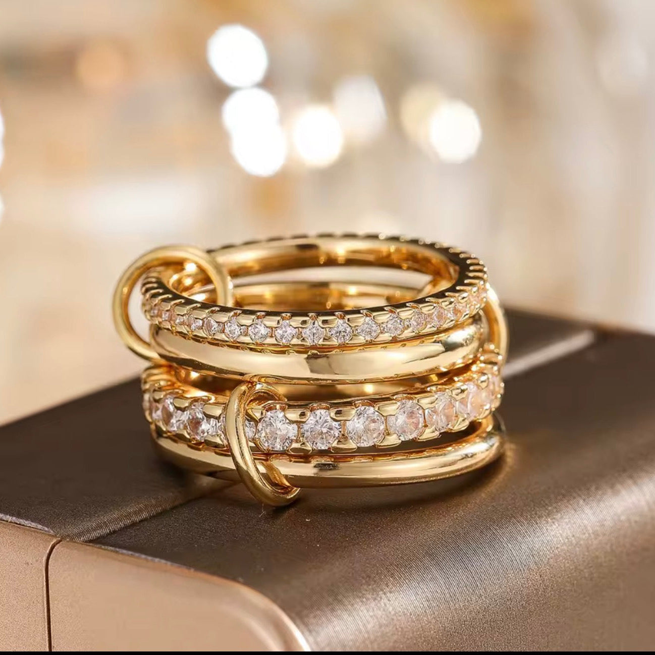 MILLY CRYSTAL RING