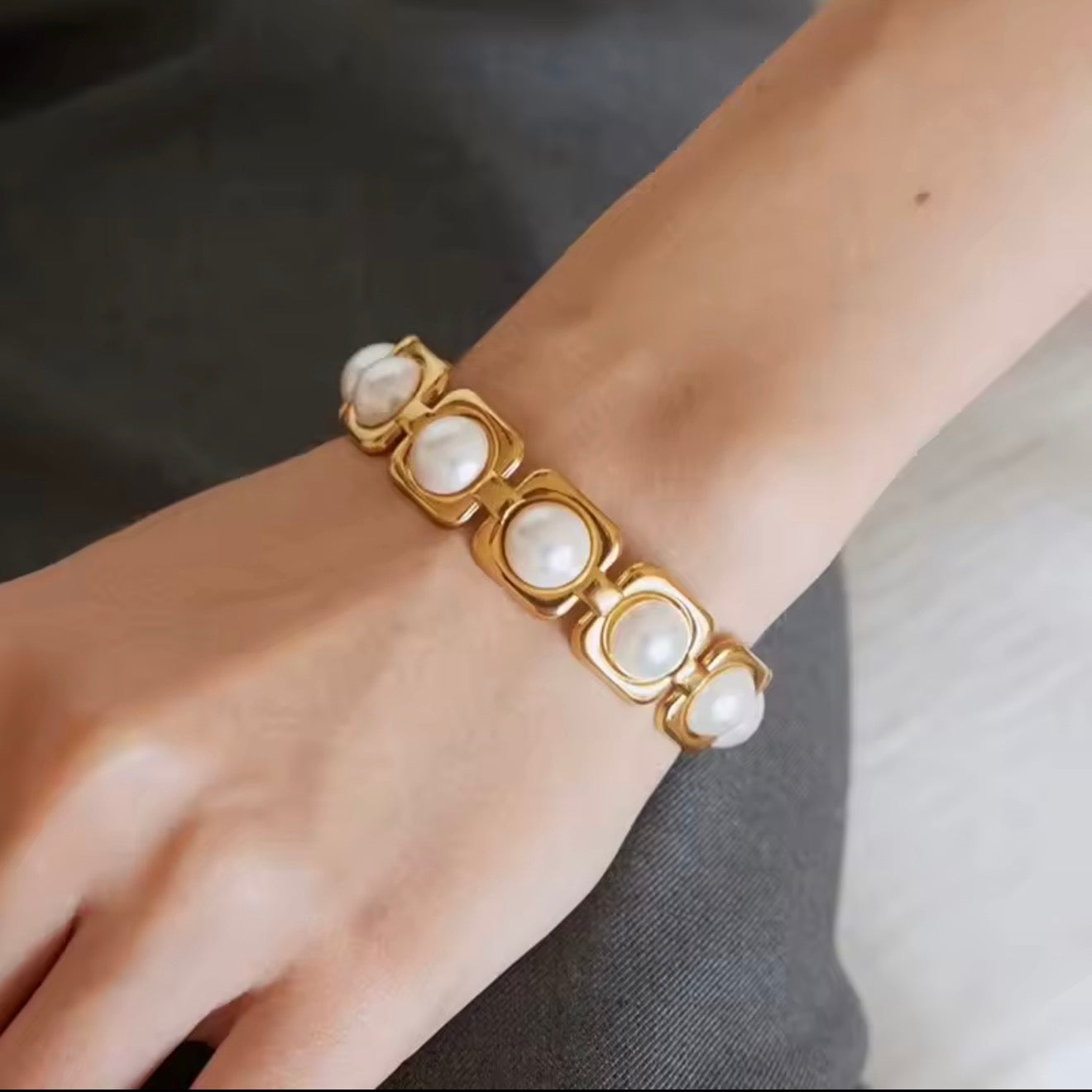 MENA PEARL BRACELET