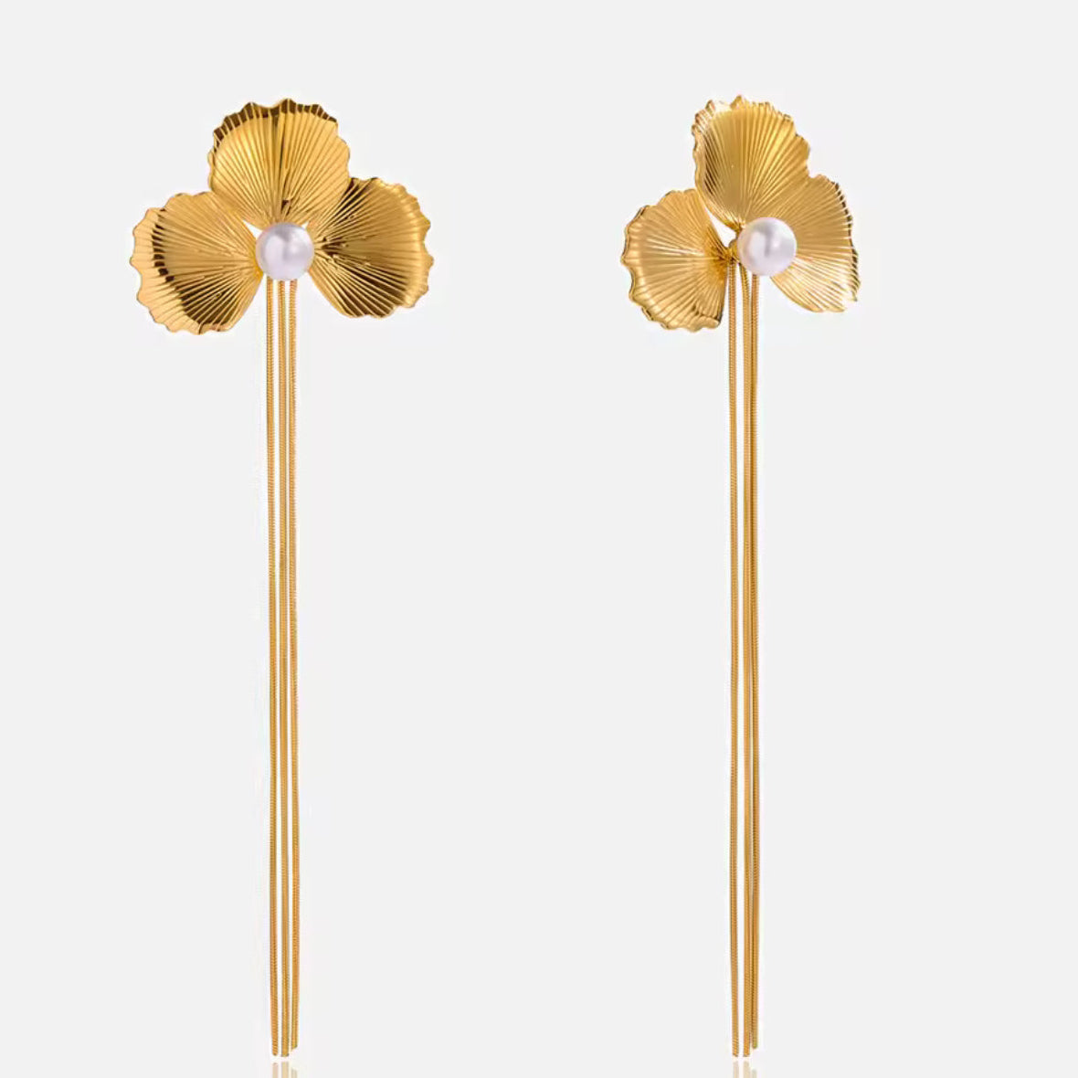 CAMELIA PEARL TASSEL EARRINGS